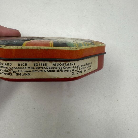 Vintage Arthur Holland Octagonal Toffee Tin Boy Dog Painting Design Red Base - Picture 4 of 6